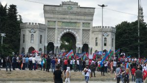 Beyazıt Meydanı'nda
