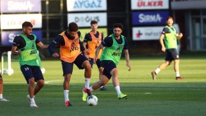 Fenerbahçe, Beşiktaş mesaisine devam ediyor