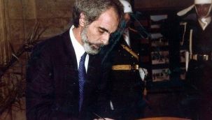 Ebulfez Elçibey kimdir? Ebulfez Elçibey'in hayat hikayesi nedir? Yazdığı kitaplar nelerdir?