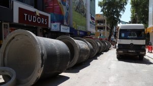 İzmit Alemdar Caddesi'nde altyapı çalışması