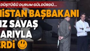 Yunanistan Başbakanı (Fransız) savaş uçaklarıyla poz verdi